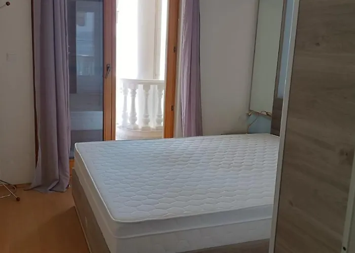 Apartment Alba Kinira