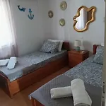 Apartment Alba Kinira