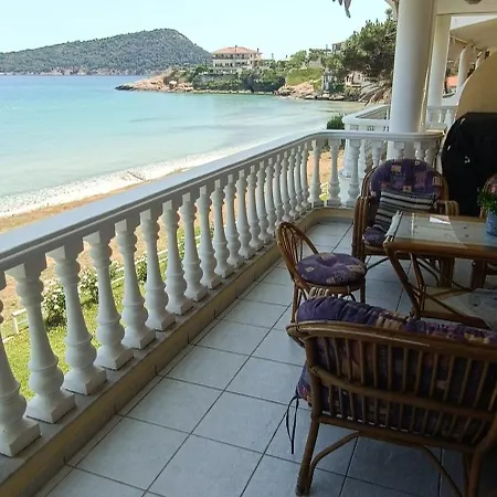 Alba 公寓 基尼拉